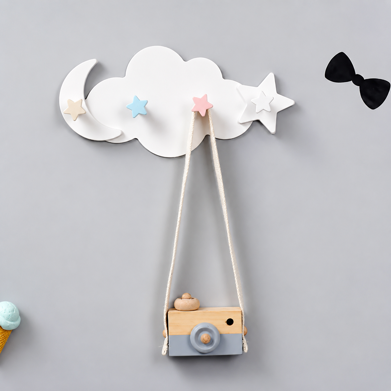 Patère murale adhésive Nuage – 4 crochets pour chambre d'enfant